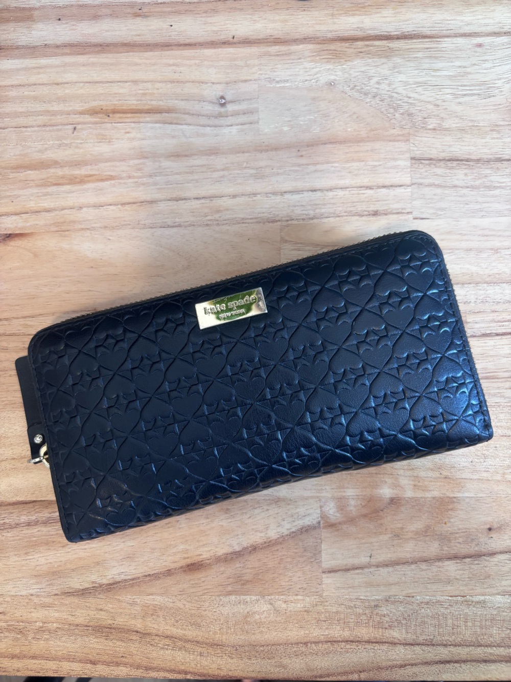 Kate Spade New York Women Penn Place Embossed Neda Zip Around Wallet Black